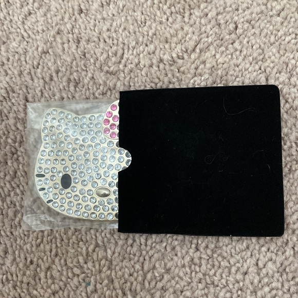 Hello Kitty x Sephora Compact Mirror - Picture 11 of 14